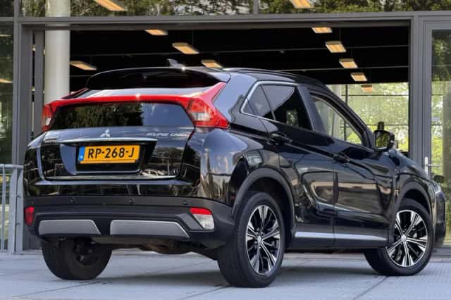 Mitsubishi Eclipse Cross (2018) thumbnail 2