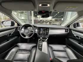 Volvo V90 (2021) thumbnail 3