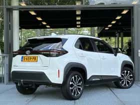 Toyota Yaris Cross (2023) thumbnail 2