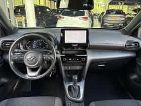 Toyota Yaris Cross (2023) thumbnail 3