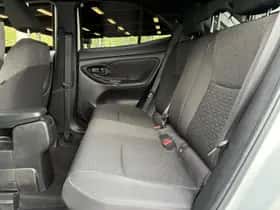 Toyota Yaris Cross (2023) thumbnail 8