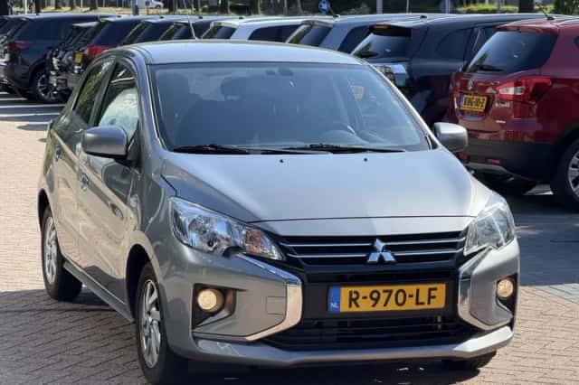 Mitsubishi Space Star (2023) thumbnail 6