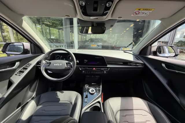 Kia Niro (2024) thumbnail 3