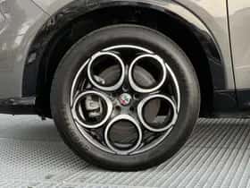 Alfa Romeo Tonale (2024) thumbnail 26