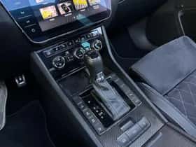 Škoda Superb (2021) thumbnail 25