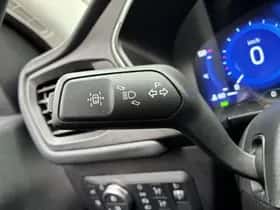 Ford Kuga (2022) thumbnail 28