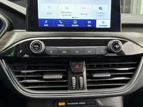 Ford Kuga (2022) thumbnail 35