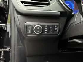 Ford Kuga (2022) thumbnail 36