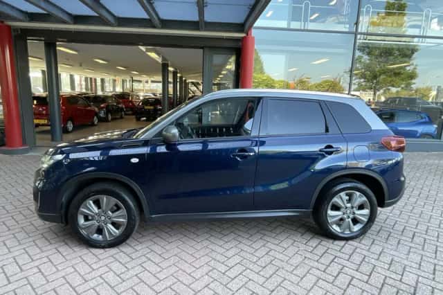 Suzuki Vitara (2024) thumbnail 3