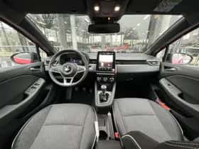 Mitsubishi Colt (2024) thumbnail 3