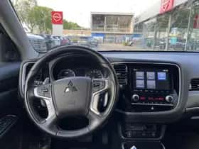 Mitsubishi Outlander (2021) thumbnail 16