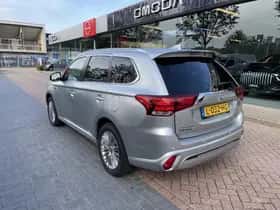 Mitsubishi Outlander (2021) thumbnail 7