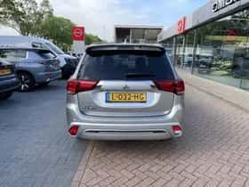 Mitsubishi Outlander (2021) thumbnail 8