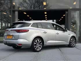 Renault Mégane (2023) thumbnail 2