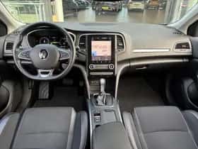Renault Mégane (2023) thumbnail 3