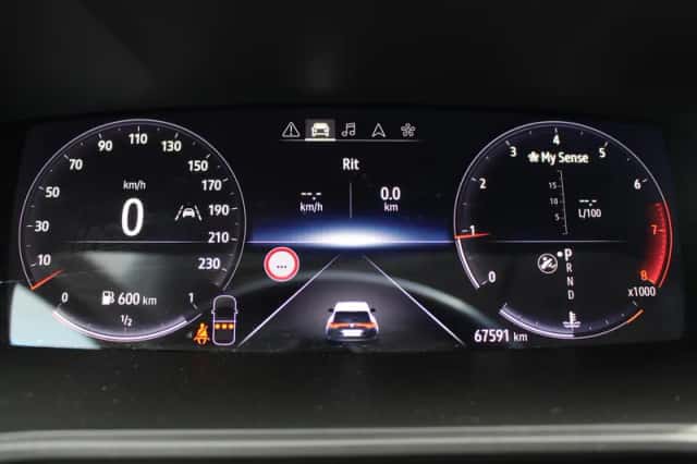 Renault Mégane (2023) thumbnail 4