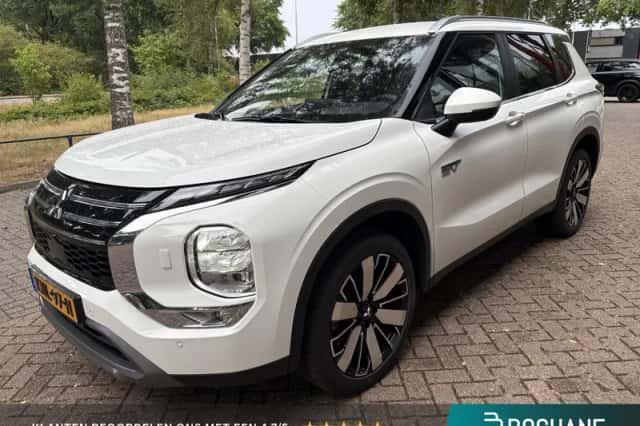 Mitsubishi Outlander (2026) thumbnail 1