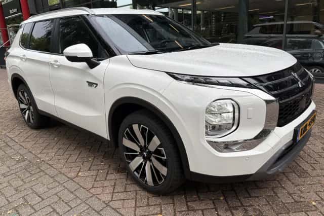 Mitsubishi Outlander (2026) thumbnail 6