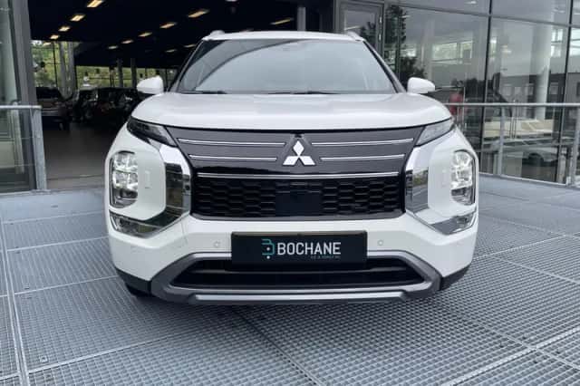Mitsubishi Outlander (2026) thumbnail 4