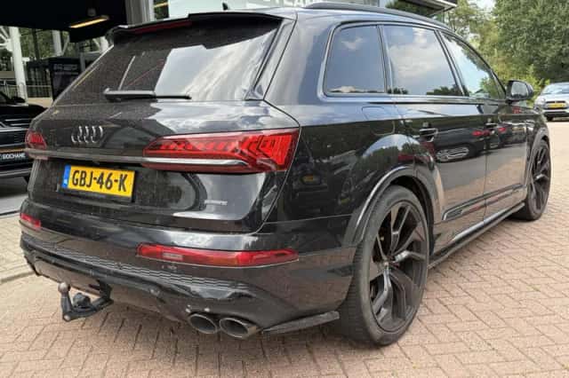 Audi Q7 (2021) thumbnail 3