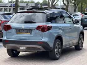 Suzuki Vitara (2021) thumbnail 3