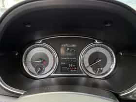 Suzuki Vitara (2021) thumbnail 5