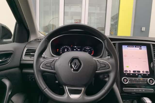 Renault Mégane (2023) thumbnail 3