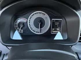 Suzuki Ignis (2023) thumbnail 4