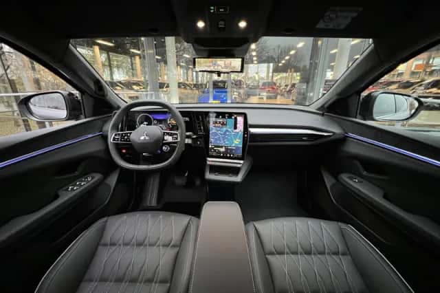 Mitsubishi Eclipse Cross (2025) thumbnail 3