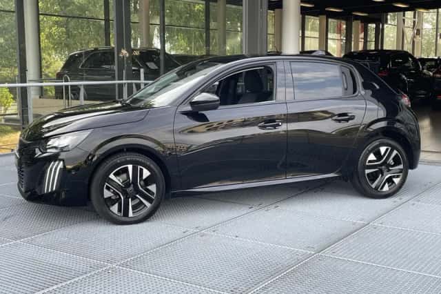 Peugeot 208 (2025) thumbnail 2