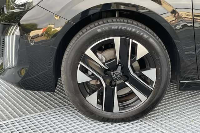 Peugeot 208 (2025) thumbnail 3