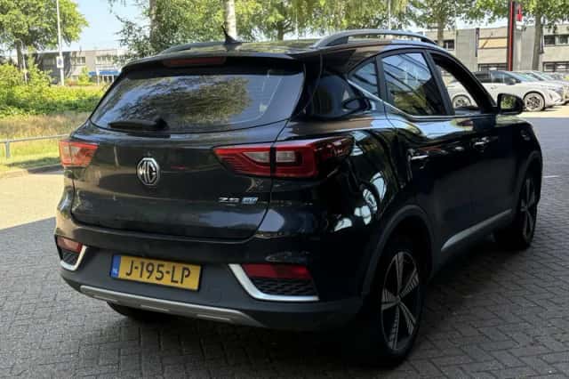 MG ZS EV (2020) thumbnail 4