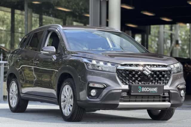 Suzuki S-Cross (2025) thumbnail 5