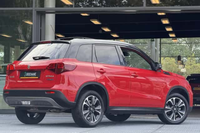 Suzuki Vitara (2023) thumbnail 2