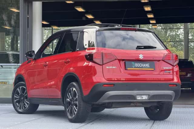 Suzuki Vitara (2023) thumbnail 6
