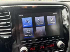 Mitsubishi Outlander (2021) thumbnail 17