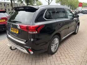 Mitsubishi Outlander (2021) thumbnail 9
