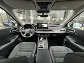 Mitsubishi Outlander (2025) thumbnail 3
