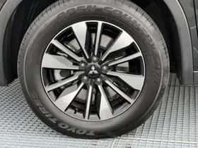 Mitsubishi Outlander (2025) thumbnail 28