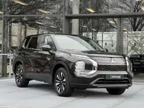 Mitsubishi Outlander (2025) thumbnail 5