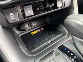 Toyota RAV4 (2024) thumbnail 30