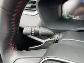Toyota RAV4 (2024) thumbnail 33
