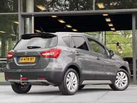 Suzuki S-Cross (2020) thumbnail 2