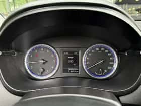 Suzuki S-Cross (2020) thumbnail 4