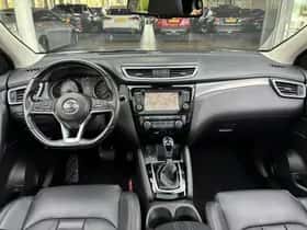 Nissan Qashqai (2021) thumbnail 3