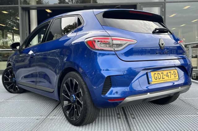 Renault Clio (2024) thumbnail 6