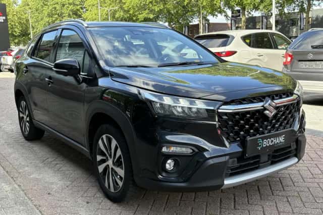 Suzuki S-Cross (2024) thumbnail 6
