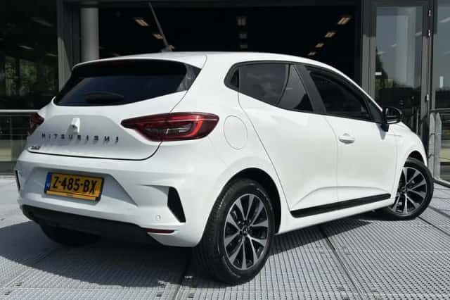Mitsubishi Colt (2024) thumbnail 2