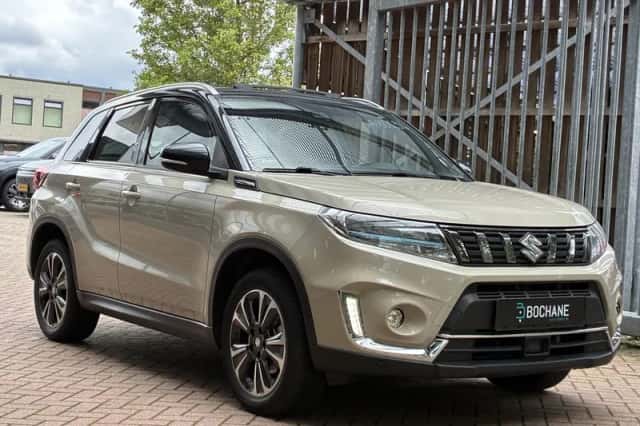 Suzuki Vitara (2022) thumbnail 6