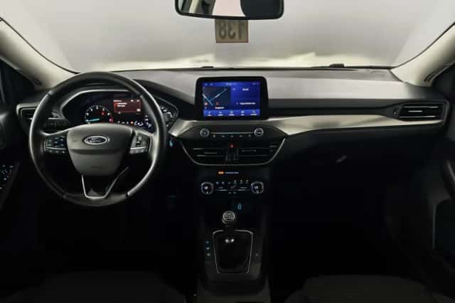Ford Focus (2019) thumbnail 3
